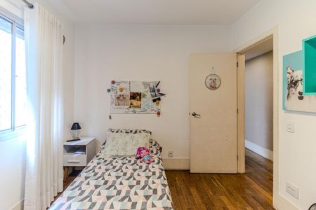 Apartamento à venda com 142m², 3 quartos e 2 vagas Apartamento à venda com 142m², 3 quartos e 2 vagasQuarto 1