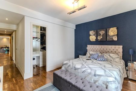 Apartamento à venda com 142m², 3 quartos e 2 vagas Apartamento à venda com 142m², 3 quartos e 2 vagasSuíte