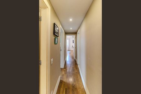 Apartamento à venda com 142m², 3 quartos e 2 vagas Apartamento à venda com 142m², 3 quartos e 2 vagasCorredor