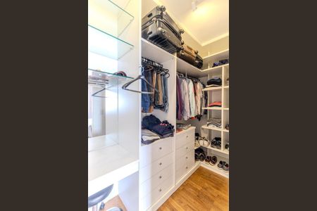 Apartamento à venda com 142m², 3 quartos e 2 vagas Apartamento à venda com 142m², 3 quartos e 2 vagasSuíte