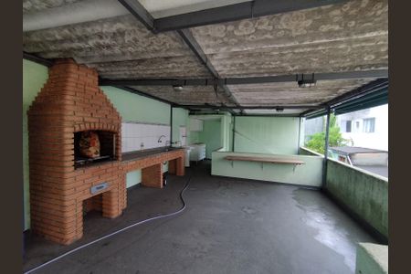 Casa à venda com 260m², 2 quartos e 3 vagas Casa à venda com 260m², 2 quartos e 3 vagasTerraço