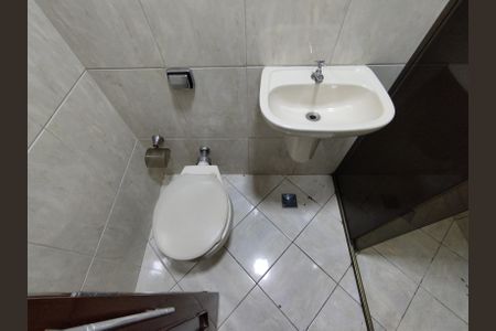 Casa à venda com 260m², 2 quartos e 3 vagas Casa à venda com 260m², 2 quartos e 3 vagasBanheiro Suíte 2