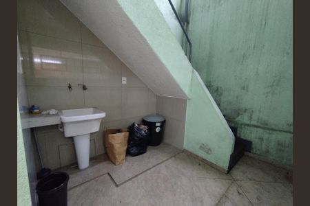 Casa à venda com 260m², 2 quartos e 3 vagas Casa à venda com 260m², 2 quartos e 3 vagasÁrea de Serviço