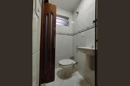 Casa à venda com 260m², 2 quartos e 3 vagas Casa à venda com 260m², 2 quartos e 3 vagasBanheiro Suíte 2