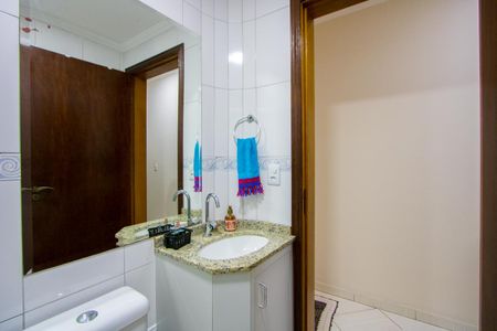 Apartamento à venda com 70m², 2 quartos e 2 vagasBanheiro social