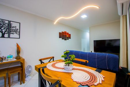 Apartamento à venda com 70m², 2 quartos e 2 vagasSala