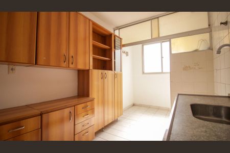 Apartamento à venda com 56m², 2 quartos e 1 vaga Apartamento à venda com 56m², 2 quartos e 1 vagaCozinha