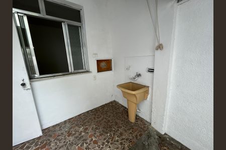 Casa à venda com 90m², 2 quartos e 1 vagaÁrea de Serviço