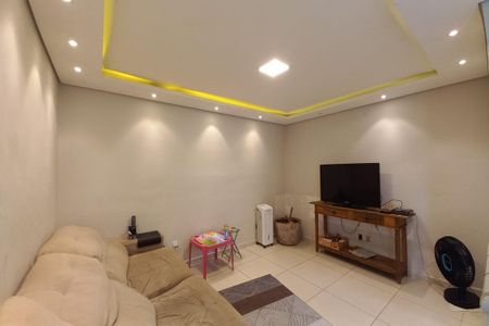 Apartamento à venda com 92m², 2 quartos e 1 vagaSala de TV