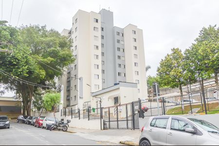 Apartamento à venda com 77m², 3 quartos e 1 vaga Apartamento à venda com 77m², 3 quartos e 1 vagaFachada e portaria