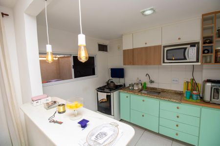 Casa de condomínio à venda com 84m², 3 quartos e 1 vagaCozinha