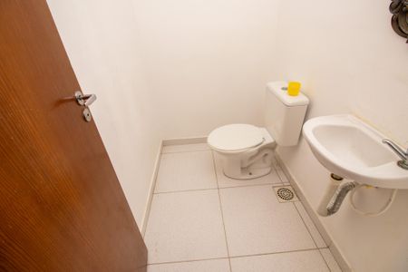 Casa de condomínio à venda com 84m², 3 quartos e 1 vagaLavabo