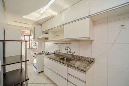 Apartamento à venda com 90m², 2 quartos e 2 vagas Apartamento à venda com 90m², 2 quartos e 2 vagasCozinha e Área de Serviço