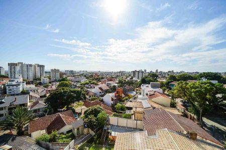 Apartamento à venda com 90m², 2 quartos e 2 vagas Apartamento à venda com 90m², 2 quartos e 2 vagasVista da Sala