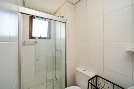 Apartamento à venda com 90m², 2 quartos e 2 vagas Apartamento à venda com 90m², 2 quartos e 2 vagasBanheiro da Suíte