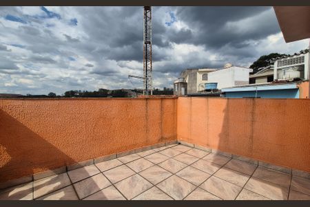 Casa à venda com 168m², 2 quartos e 1 vaga Casa à venda com 168m², 2 quartos e 1 vagaSacada