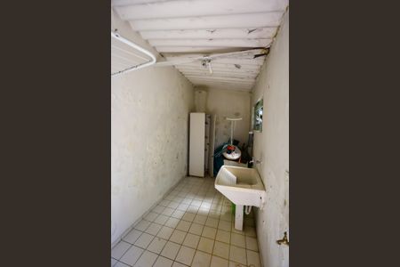 Casa à venda com 239m², 2 quartos e 2 vagas Casa à venda com 239m², 2 quartos e 2 vagasÁrea de Serviço