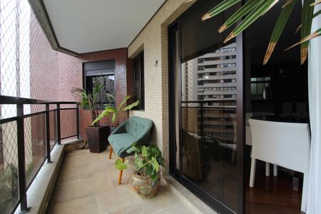 Varanda de apartamento para alugar com 3 quartos, 120m² em Indianópolis, São Paulo