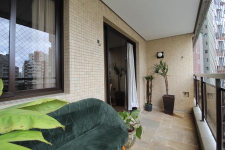 Varanda de apartamento para alugar com 3 quartos, 120m² em Indianópolis, São Paulo