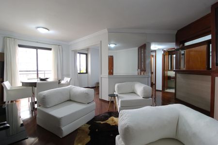 Sala de apartamento para alugar com 3 quartos, 120m² em Indianópolis, São Paulo