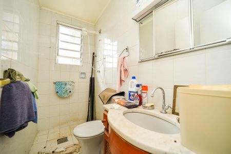 Casa à venda com 150m², 3 quartos e 2 vagas Casa à venda com 150m², 3 quartos e 2 vagasBanheiro