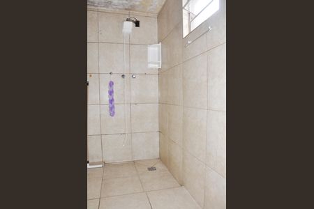 Casa à venda com 80m², 2 quartos e 1 vaga Casa à venda com 80m², 2 quartos e 1 vaga Banheiro Social