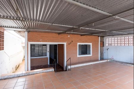 Casa à venda com 205m², 5 quartos e 4 vagas Casa à venda com 205m², 5 quartos e 4 vagasCasa 2- Garagem