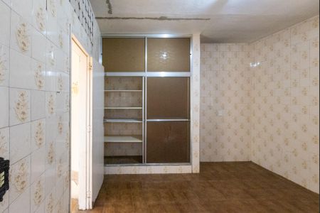 Casa à venda com 205m², 5 quartos e 4 vagas Casa à venda com 205m², 5 quartos e 4 vagasCasa 2- Cozinha