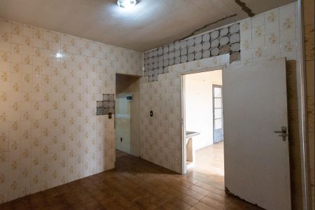 Casa à venda com 205m², 5 quartos e 4 vagas Casa à venda com 205m², 5 quartos e 4 vagasCasa 2- Cozinha