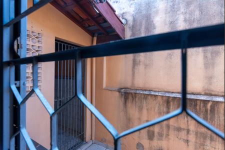 Casa à venda com 205m², 5 quartos e 4 vagas Casa à venda com 205m², 5 quartos e 4 vagasVista do Quarto