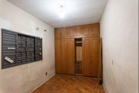 Casa à venda com 205m², 5 quartos e 4 vagas Casa à venda com 205m², 5 quartos e 4 vagasCasa 2- Quarto 2