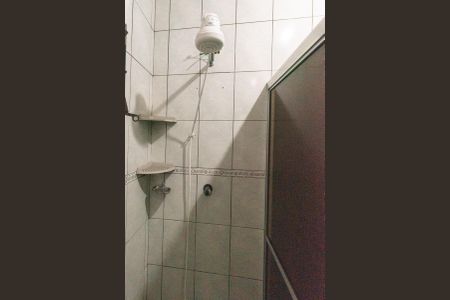 Casa à venda com 205m², 5 quartos e 4 vagas Casa à venda com 205m², 5 quartos e 4 vagasBanheiro