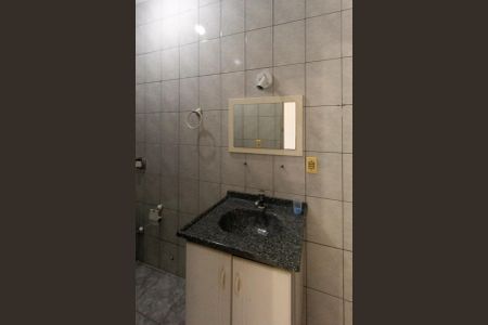 Casa à venda com 205m², 5 quartos e 4 vagas Casa à venda com 205m², 5 quartos e 4 vagasBanheiro da Suíte