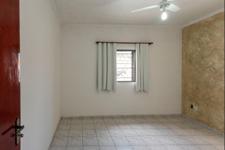 Casa à venda com 205m², 5 quartos e 4 vagas Casa à venda com 205m², 5 quartos e 4 vagasSuíte