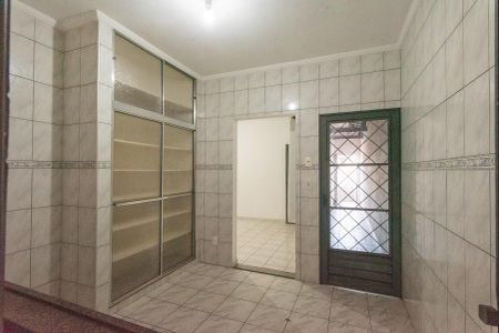 Casa à venda com 205m², 5 quartos e 4 vagas Casa à venda com 205m², 5 quartos e 4 vagasCozinha