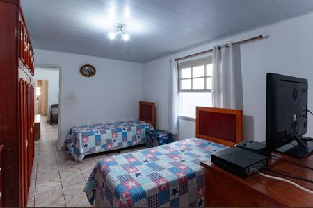 Casa à venda com 300m², 5 quartos e 2 vagas Casa à venda com 300m², 5 quartos e 2 vagasQuarto 1