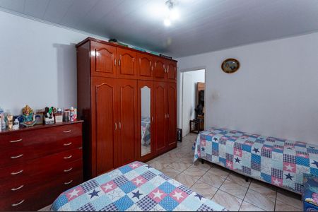 Casa à venda com 300m², 5 quartos e 2 vagas Casa à venda com 300m², 5 quartos e 2 vagasQuarto 1