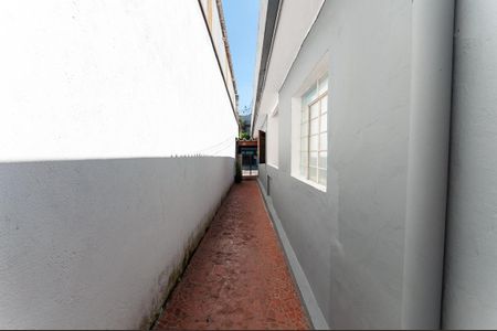 Casa à venda com 300m², 5 quartos e 2 vagas Casa à venda com 300m², 5 quartos e 2 vagasCorredor Externo