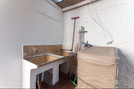 Casa à venda com 300m², 5 quartos e 2 vagas Casa à venda com 300m², 5 quartos e 2 vagasÁrea de Serviço