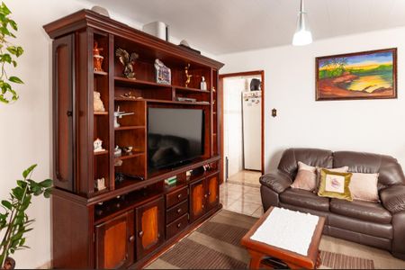 Casa à venda com 300m², 5 quartos e 2 vagas Casa à venda com 300m², 5 quartos e 2 vagasSala Casa 1