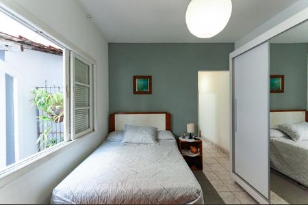 Casa à venda com 300m², 5 quartos e 2 vagas Casa à venda com 300m², 5 quartos e 2 vagasQuarto 3