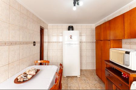 Casa à venda com 300m², 5 quartos e 2 vagas Casa à venda com 300m², 5 quartos e 2 vagasCozinha Casa 1