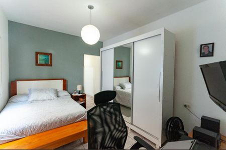 Casa à venda com 300m², 5 quartos e 2 vagas Casa à venda com 300m², 5 quartos e 2 vagasQuarto 3