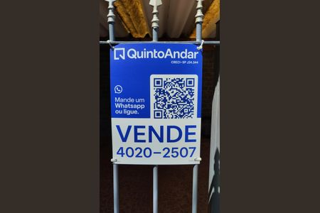 Casa à venda com 300m², 5 quartos e 2 vagas Casa à venda com 300m², 5 quartos e 2 vagasPlaquinha