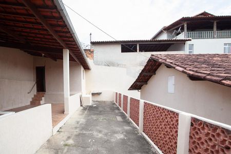 Casa à venda com 242m², 3 quartos e 6 vagasAnexo