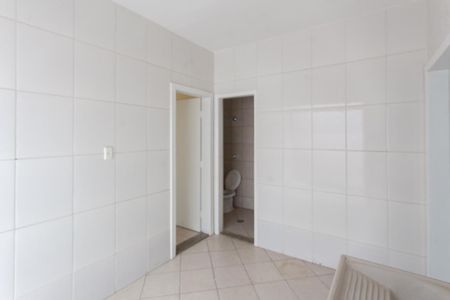 Casa à venda com 242m², 3 quartos e 6 vagasÁrea de Serviço