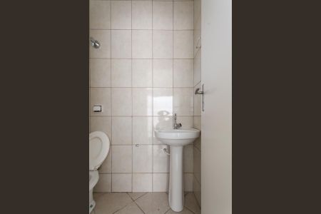 Casa à venda com 242m², 3 quartos e 6 vagasBanheiro de Serviço