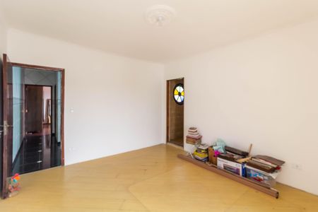 Casa à venda com 290m², 2 quartos e 2 vagasSuíte