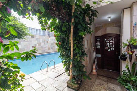 Casa à venda com 290m², 2 quartos e 2 vagasQuintal