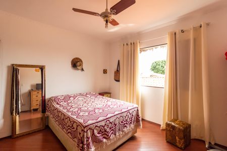 Casa à venda com 290m², 2 quartos e 2 vagas Casa à venda com 290m², 2 quartos e 2 vagasQuarto  1
